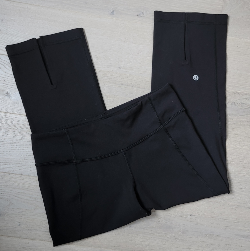 Lululemon high-rise capri leggings Wunder Under Black Size 4